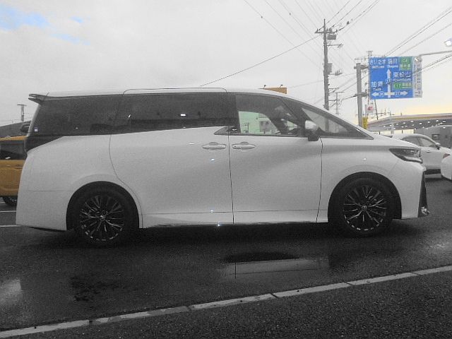 TOYOTA VELLFIRE  HYBRID 4WD 2024