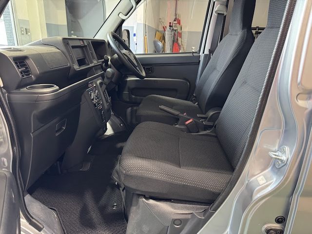 DAIHATSU HIJET CARGO 2021