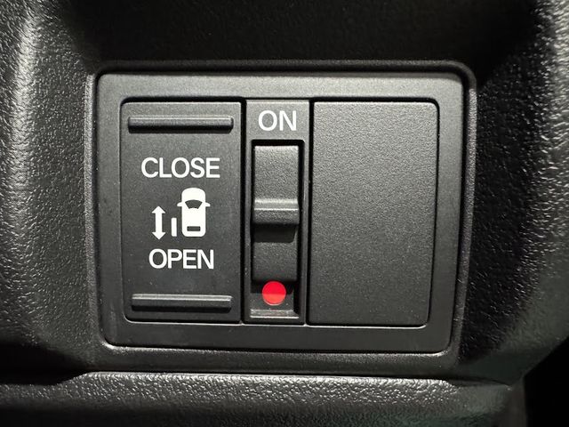 HONDA N BOX CUSTOM 2023