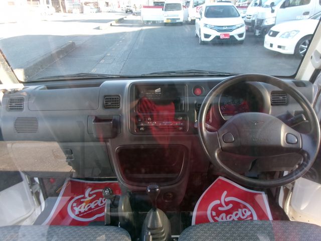 DAIHATSU HIJET dump 4WD 2013