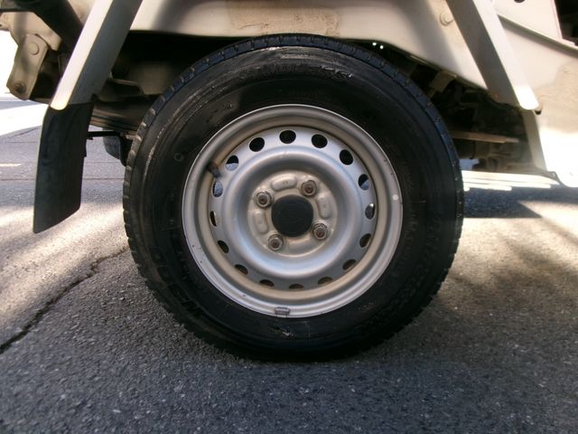 DAIHATSU HIJET dump 4WD 2013