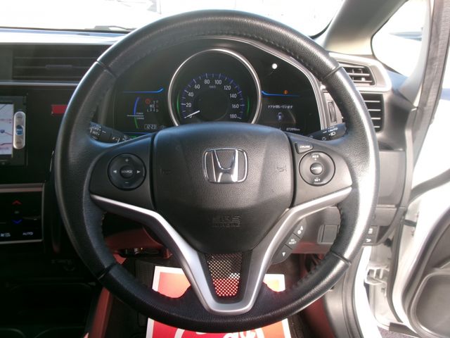HONDA FIT HYBRID 2015
