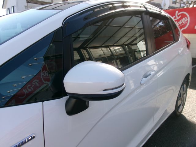 HONDA FIT HYBRID 2015
