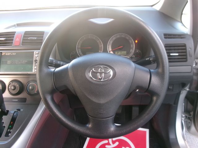 TOYOTA AURIS 2007