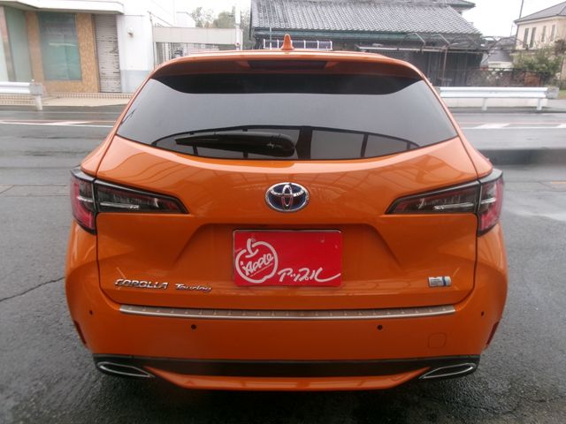 TOYOTA COROLLA TOURING HYBRID 2021