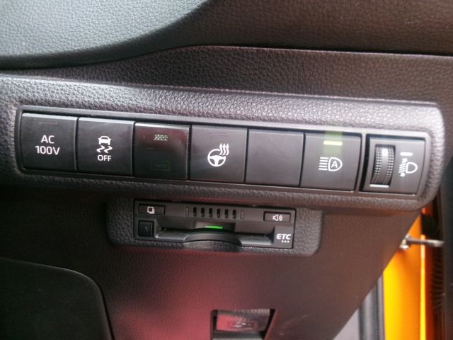 TOYOTA COROLLA TOURING HYBRID 2021