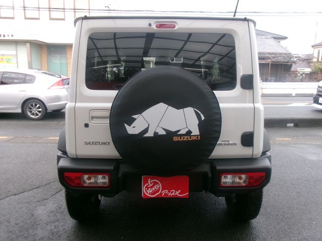 SUZUKI JIMNY SIERRA 2025