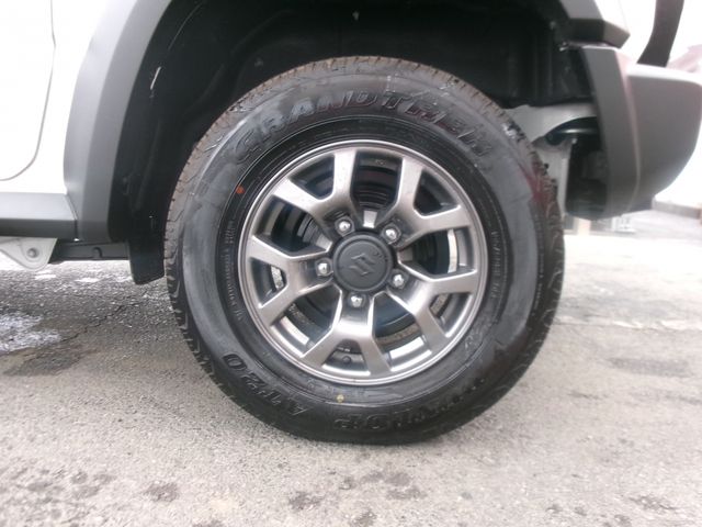 SUZUKI JIMNY SIERRA 2025