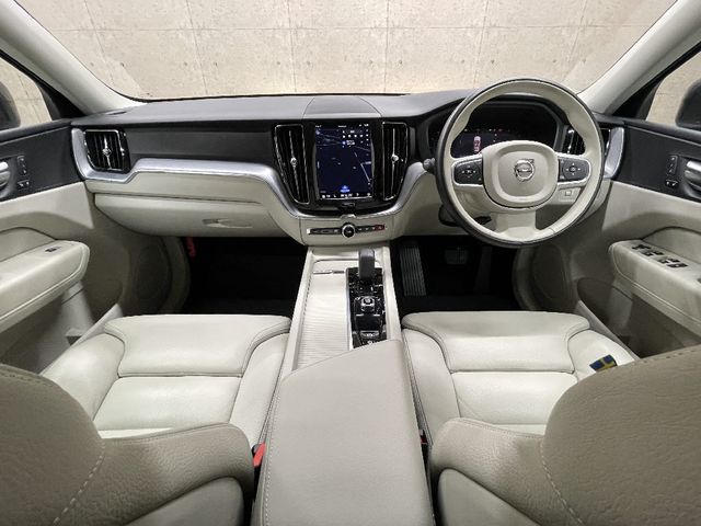 VOLVO VOLVO XC60 2022