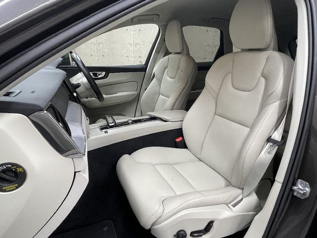 VOLVO VOLVO XC60 2022