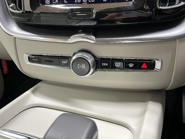 VOLVO VOLVO XC60 2022