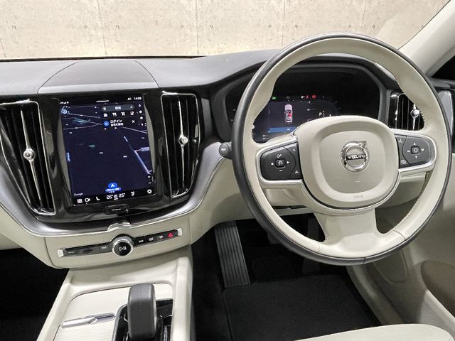 VOLVO VOLVO XC60 2022