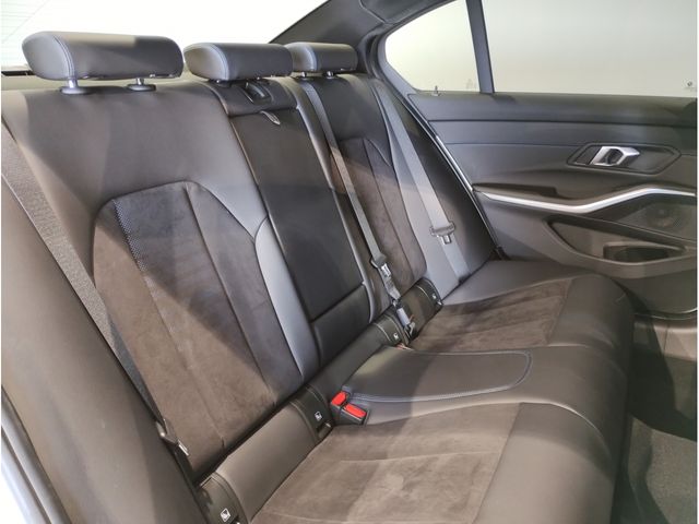 BMW BMW 3series sedan 2024