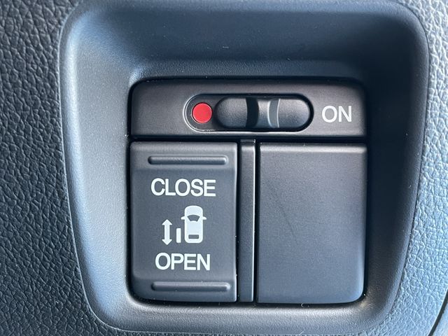 HONDA N BOX CUSTOM 2017