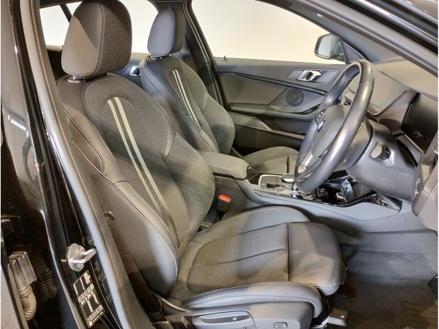 BMW BMW 1series 2024