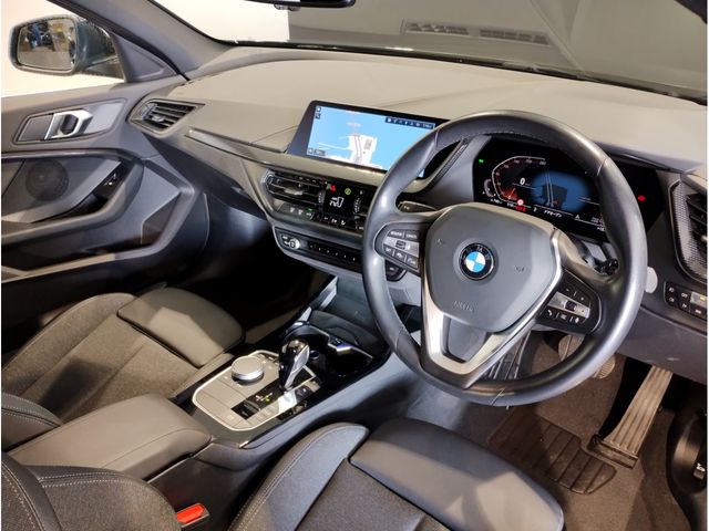 BMW BMW 1series 2024