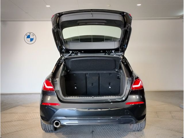 BMW BMW 1series 2024