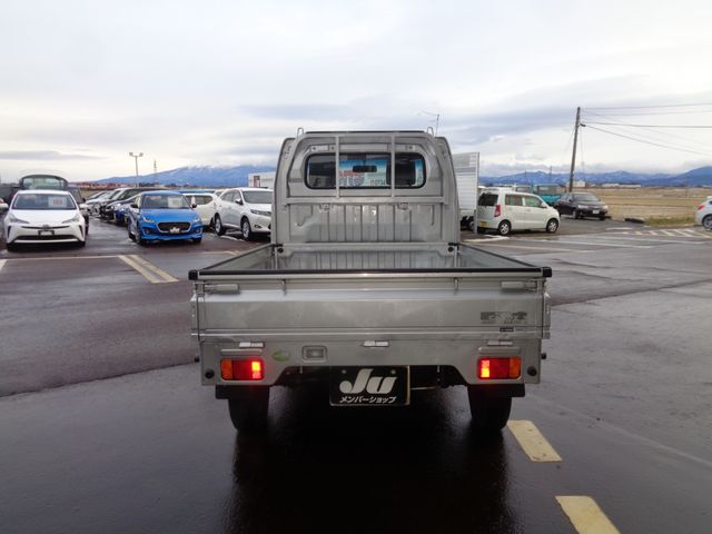 SUZUKI CARRY truck 4WD 2006
