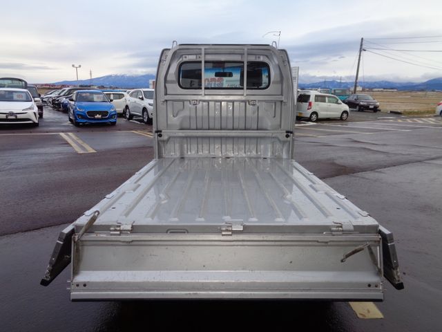 SUZUKI CARRY truck 4WD 2006