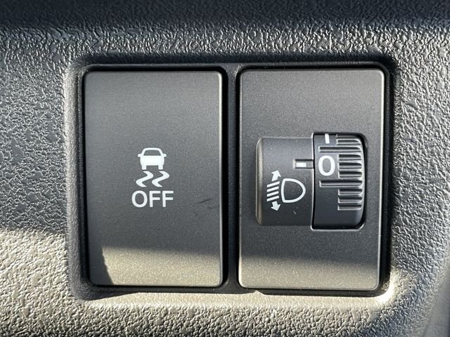 HONDA N BOX CUSTOM 2023