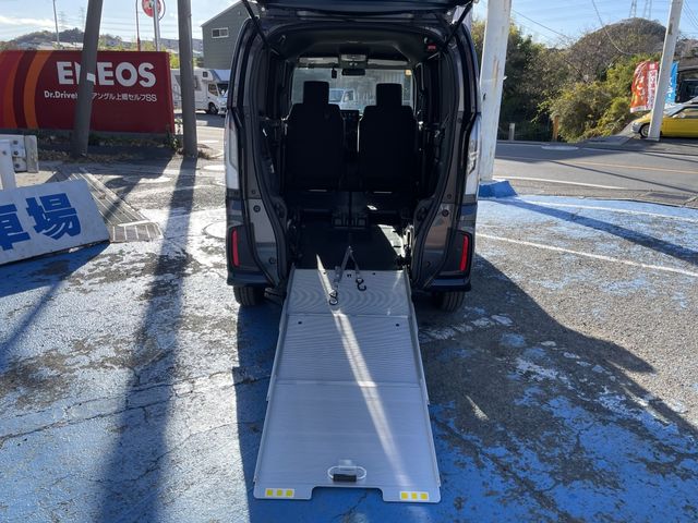 HONDA N BOX CUSTOM 2023