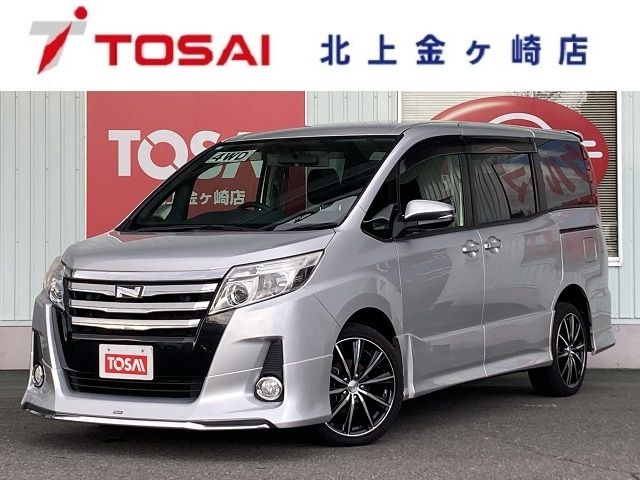 TOYOTA NOAH 4WD 2014