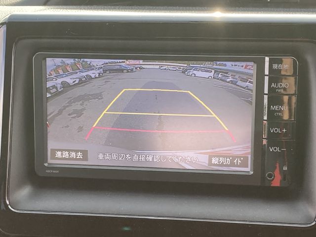 TOYOTA NOAH 4WD 2014