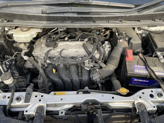 TOYOTA NOAH 4WD 2014