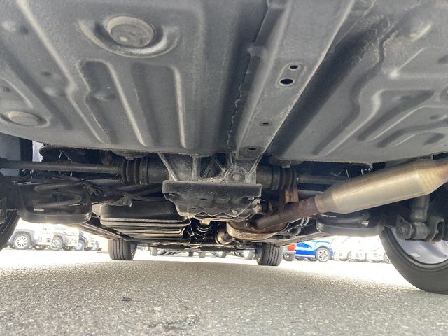 TOYOTA NOAH 4WD 2014