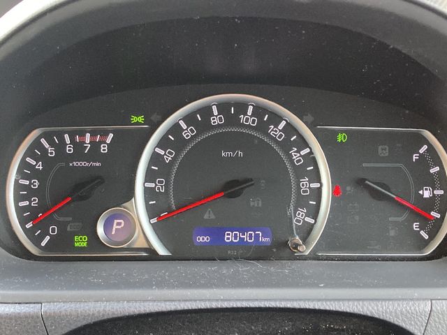 TOYOTA NOAH 4WD 2014