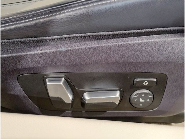 BMW BMW 8series 2022