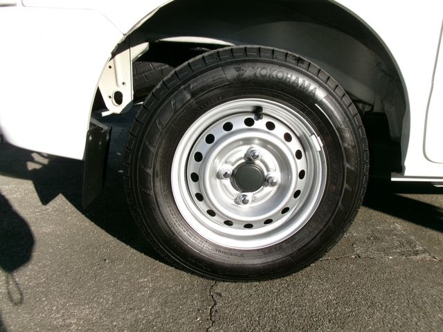 NISSAN NV100 CLIPPER 2024