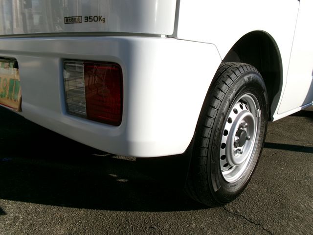 NISSAN NV100 CLIPPER 2024