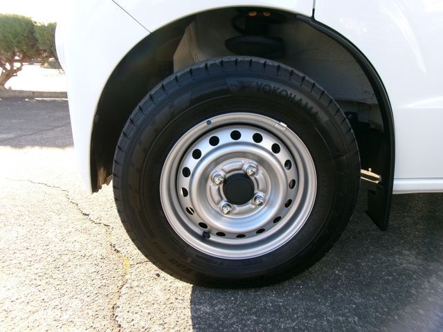 NISSAN NV100 CLIPPER 2024