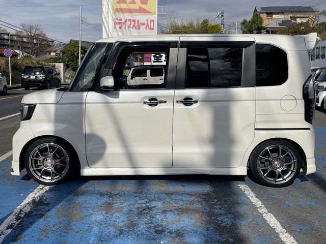 HONDA N BOX CUSTOM 2018