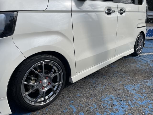 HONDA N BOX CUSTOM 2018