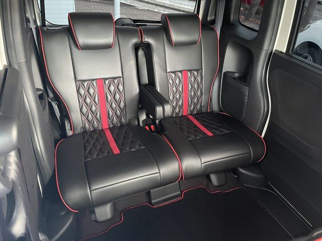 HONDA N BOX CUSTOM 2018