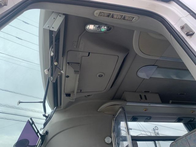 MITSUBISHI FUSOU AERO ACE 2009