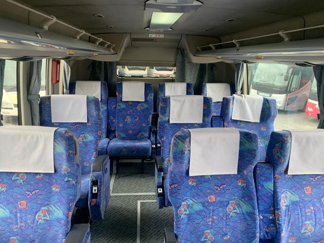 MITSUBISHI FUSOU AERO ACE 2009