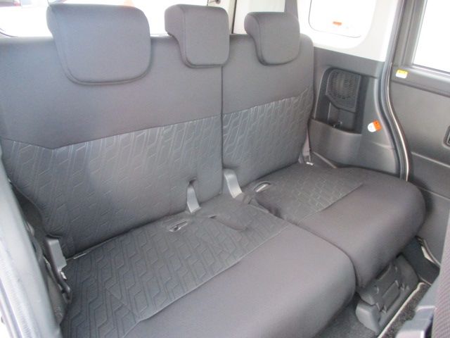 TOYOTA ROOMY 4WD 2017