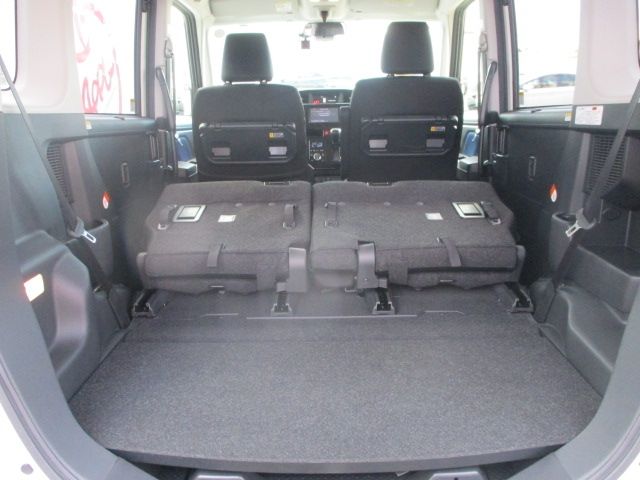 TOYOTA ROOMY 4WD 2017