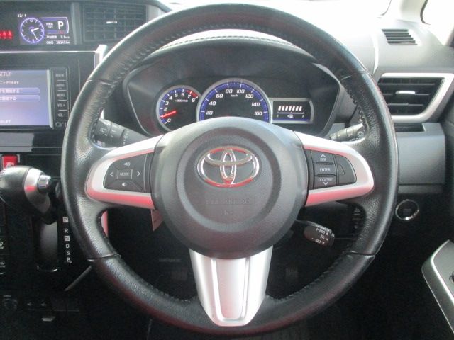 TOYOTA ROOMY 4WD 2017