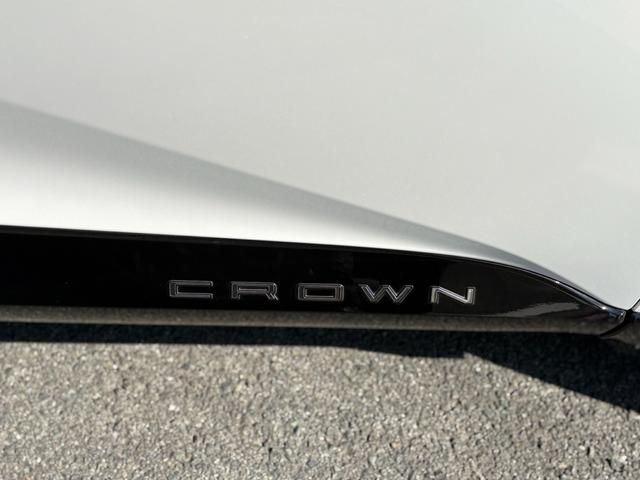 TOYOTA CROWN SPORT 2024