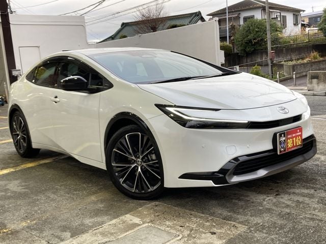 TOYOTA PRIUS 2025