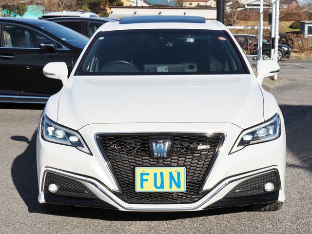TOYOTA CROWN sedan hybrid 4WD 2021