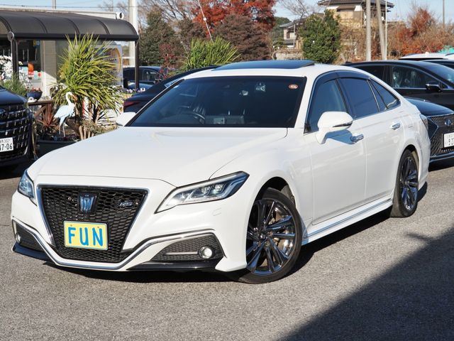 TOYOTA CROWN sedan hybrid 4WD 2021