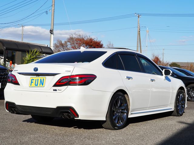 TOYOTA CROWN sedan hybrid 4WD 2021