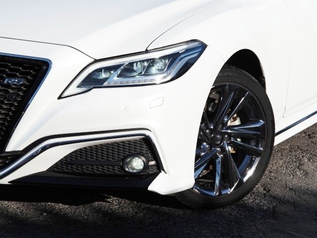 TOYOTA CROWN sedan hybrid 4WD 2021