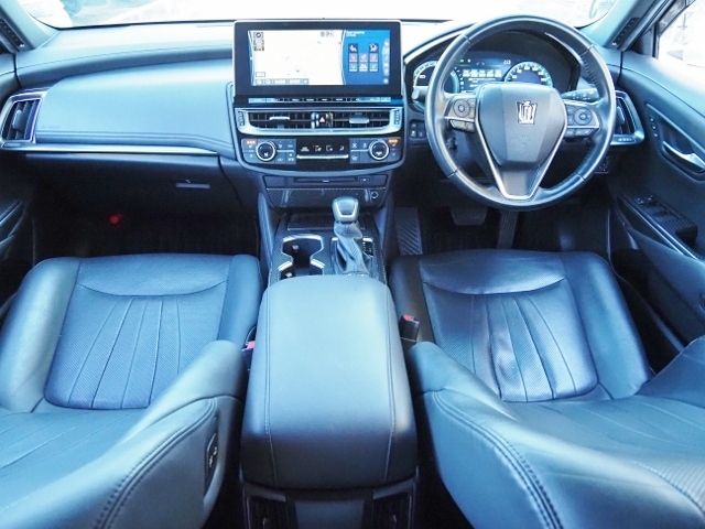 TOYOTA CROWN sedan hybrid 4WD 2021