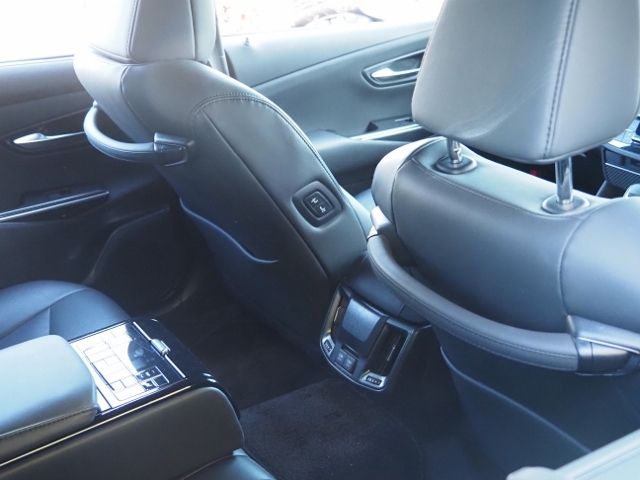 TOYOTA CROWN sedan hybrid 4WD 2021